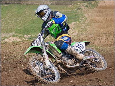 terry_stares_motocross_717_400x300.jpg